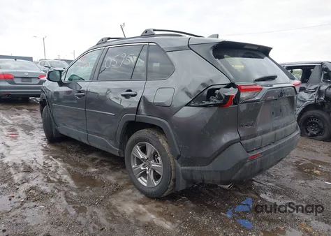 2024 Toyota Rav4 Hybrid Xle z USA, uszkodzony, nr VIN 4T3RWRFV1RU140595